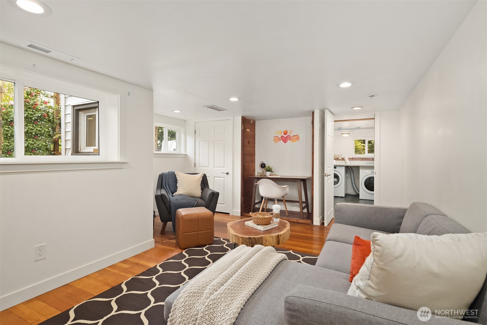 4333 SW Hudson Street , Seattle, WA 98116