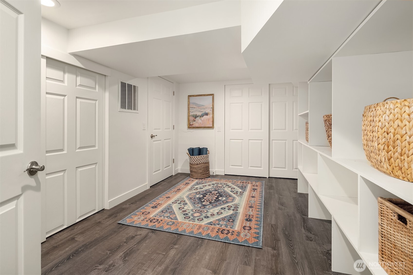 4333 SW Hudson Street , Seattle, WA 98116