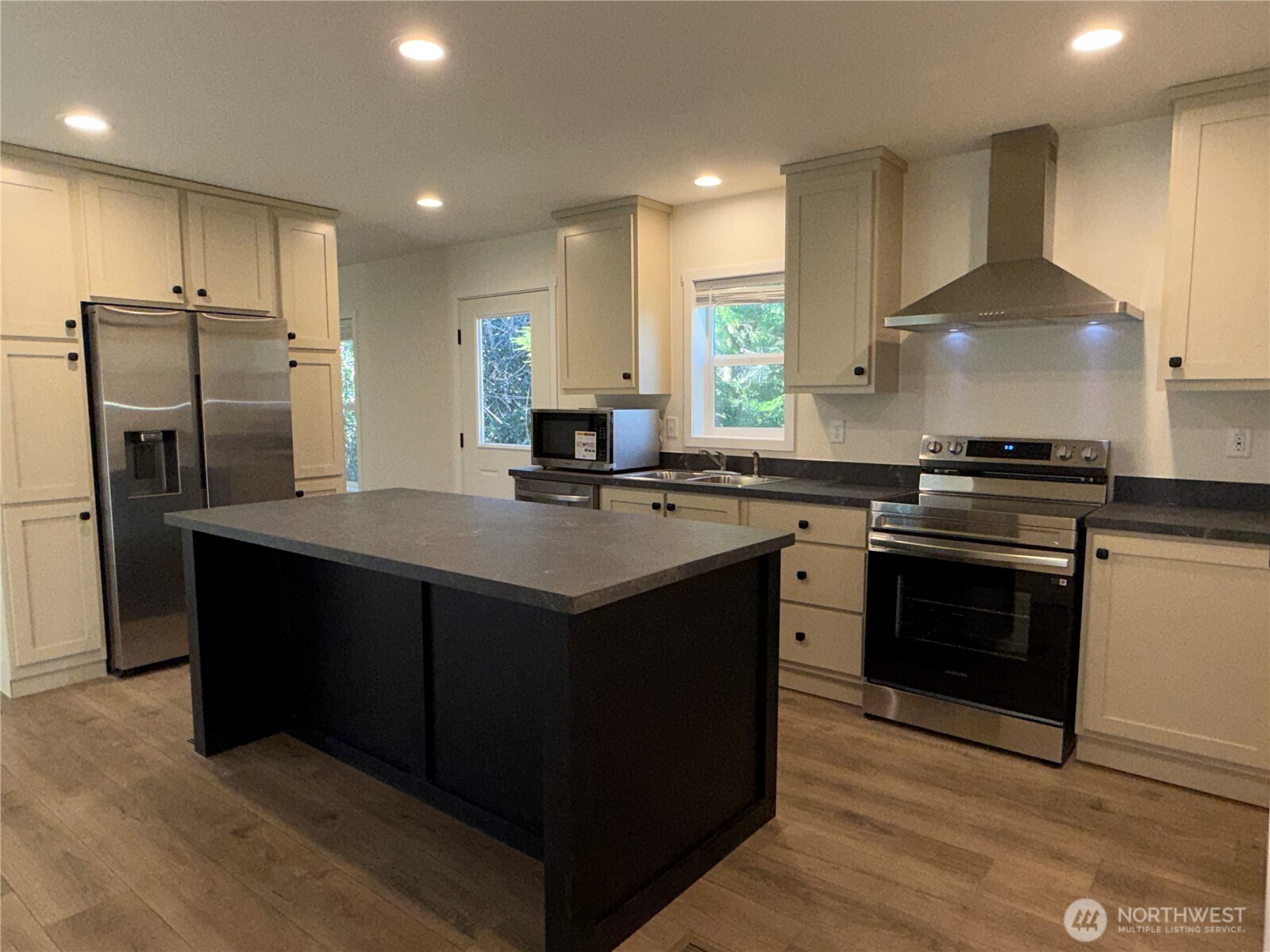 20405 Crane Place , Ocean Park, WA 98640