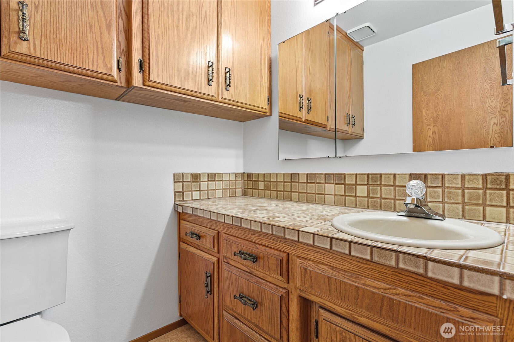 1704 Village Drive , Lynden, WA 98264