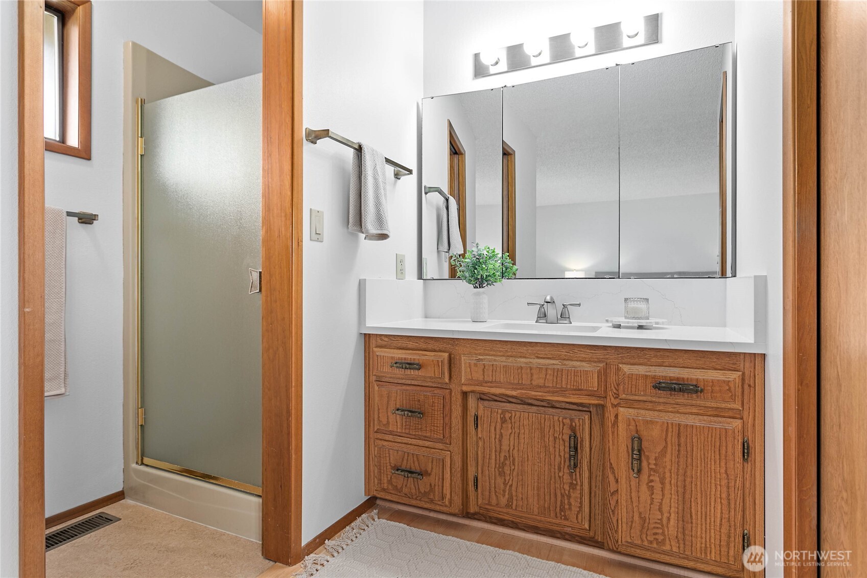 1704 Village Drive , Lynden, WA 98264