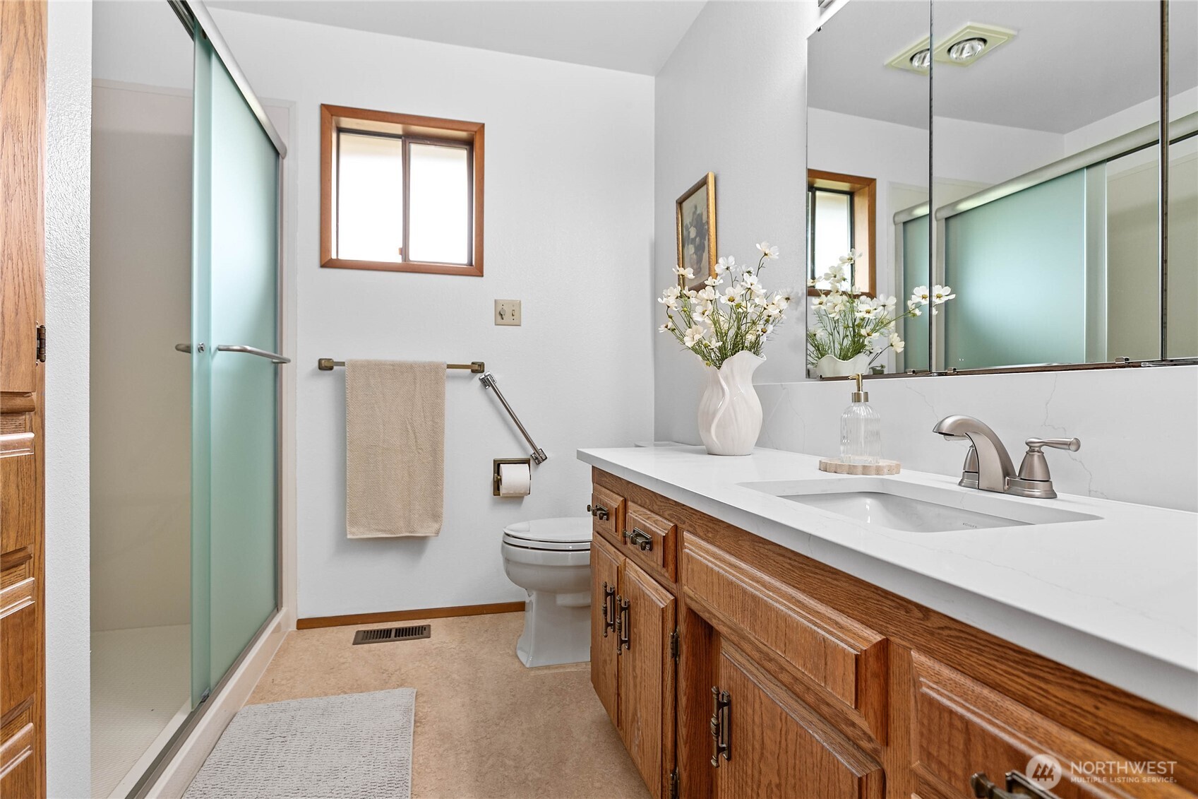 1704 Village Drive , Lynden, WA 98264