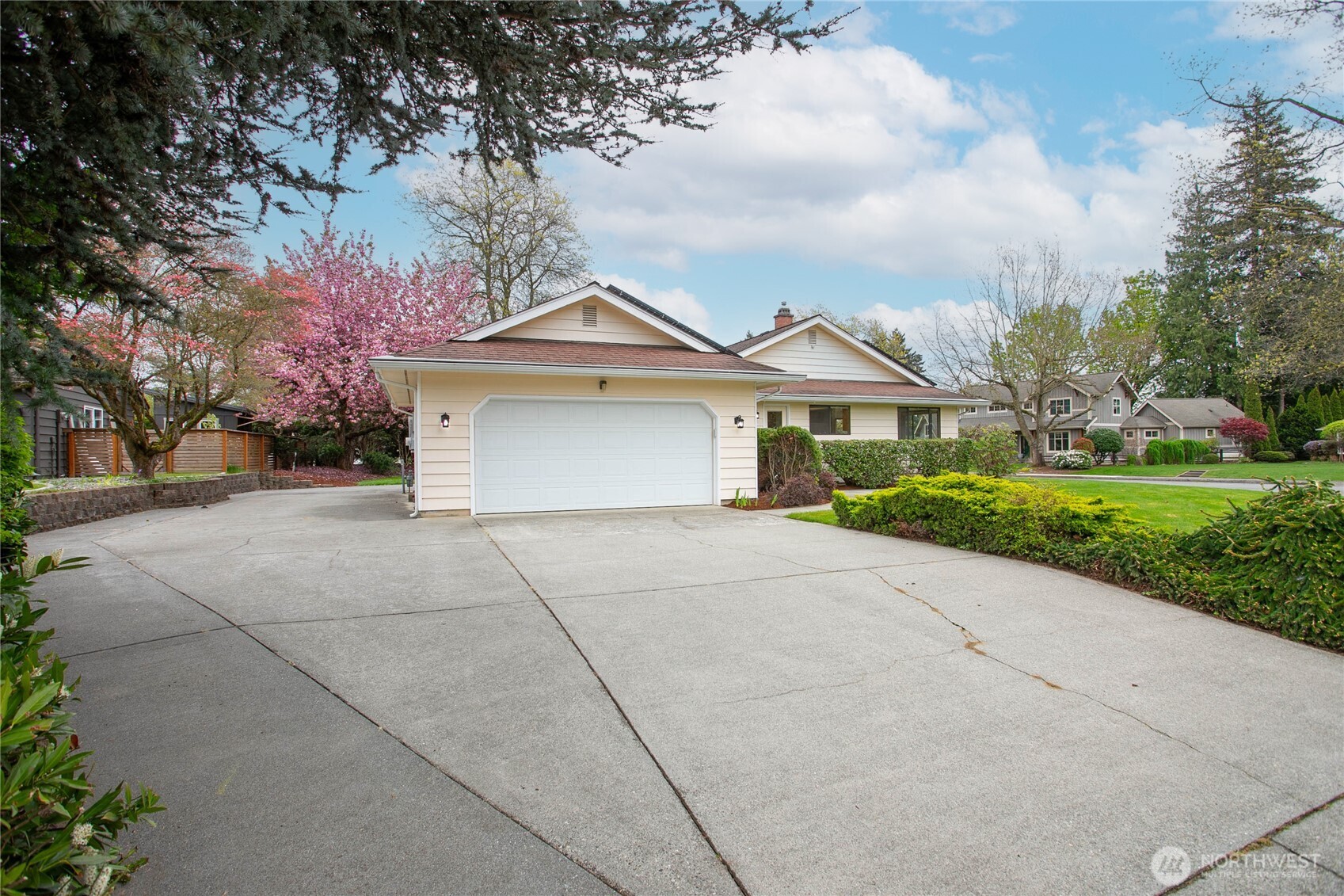 1704 Village Drive , Lynden, WA 98264