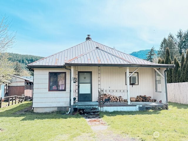 302 Monroe Street , Ryderwood, WA 98581-9731