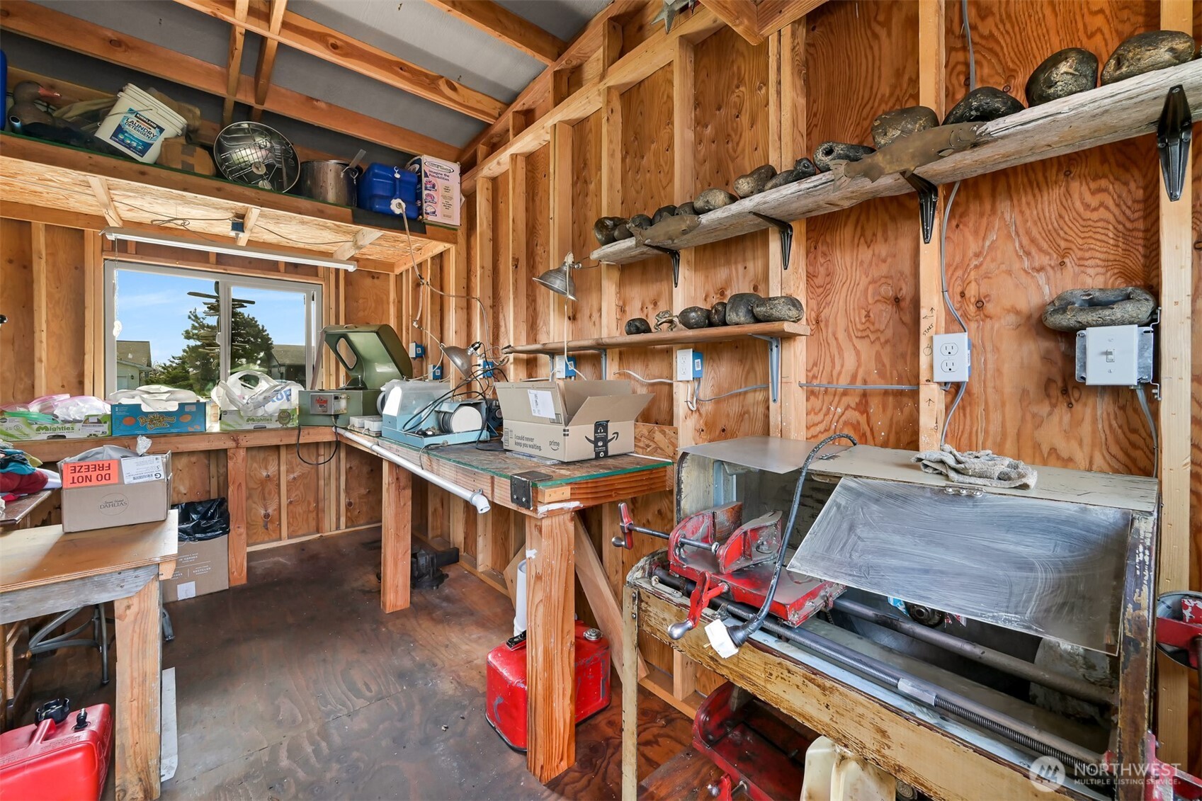 8248 Cowichan Road , Blaine, WA 98230
