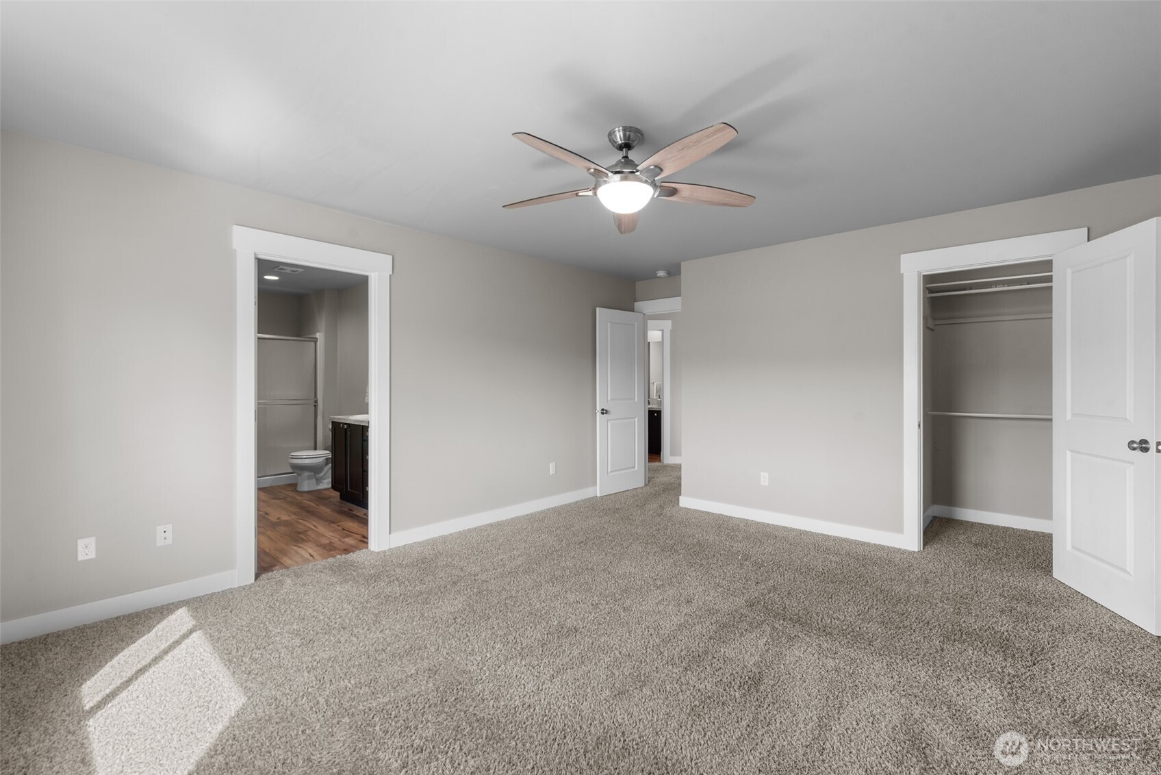 2250 SE Treat Street , East Wenatchee, WA 98802