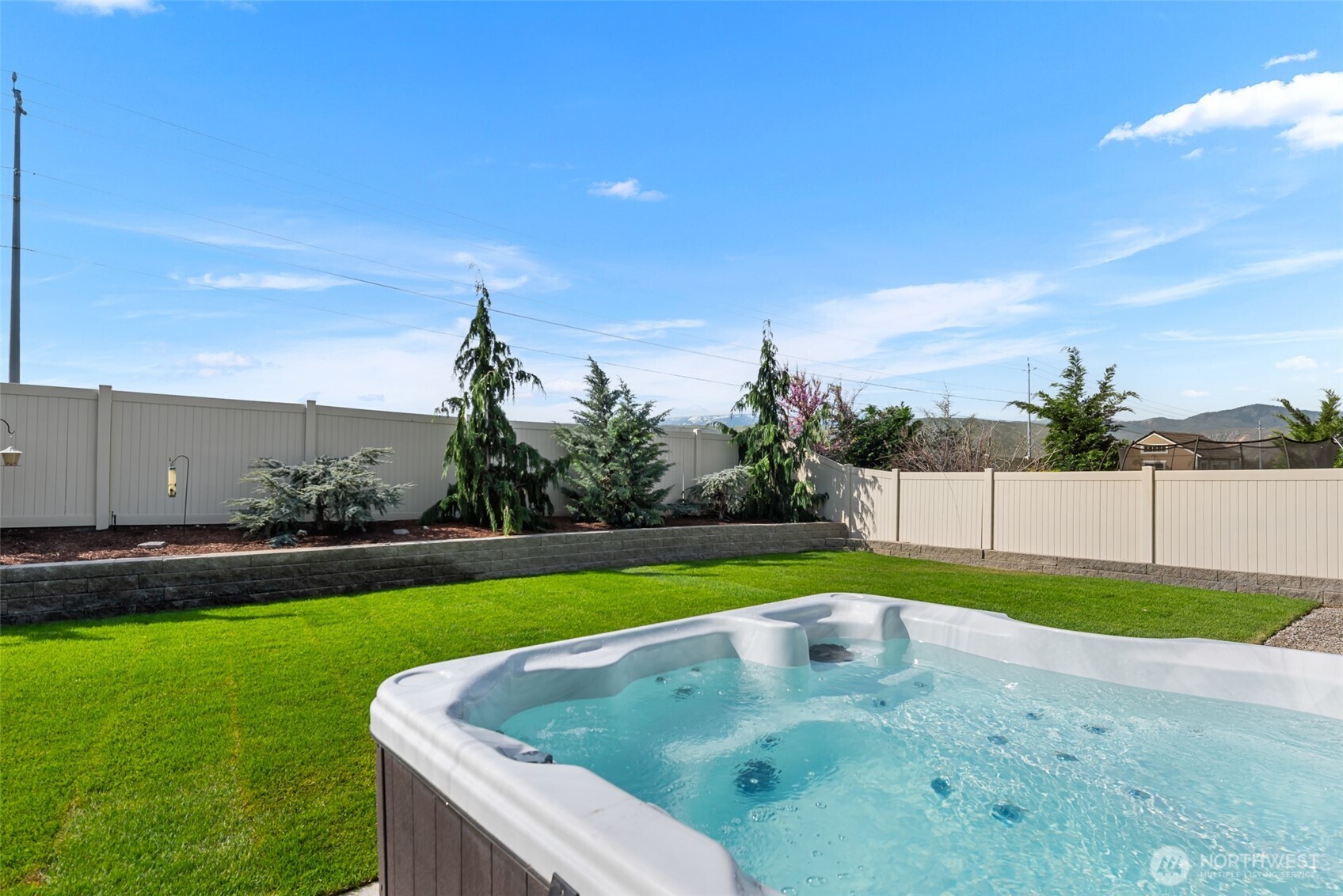 2250 SE Treat Street , East Wenatchee, WA 98802