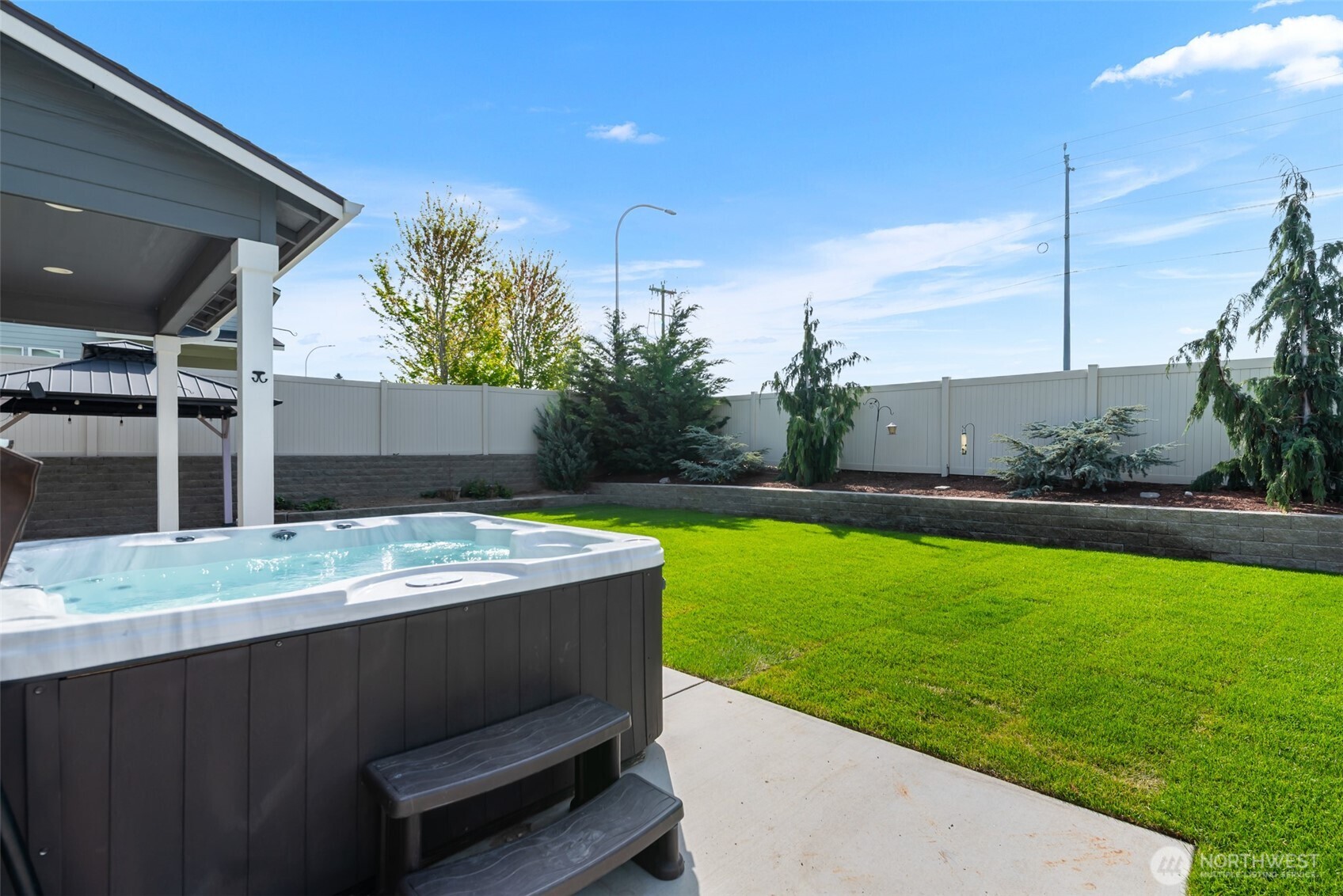 2250 SE Treat Street , East Wenatchee, WA 98802