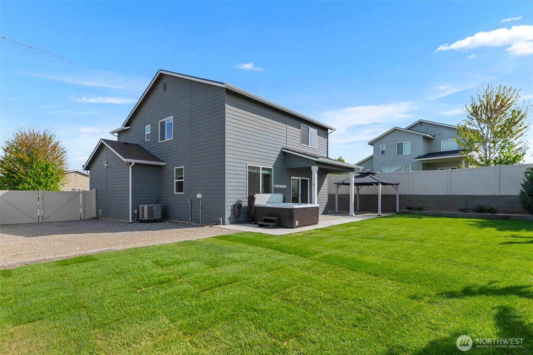 2250 SE Treat Street , East Wenatchee, WA 98802