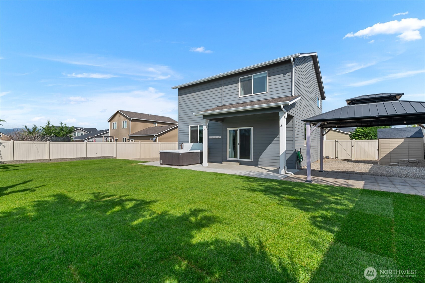 2250 SE Treat Street , East Wenatchee, WA 98802