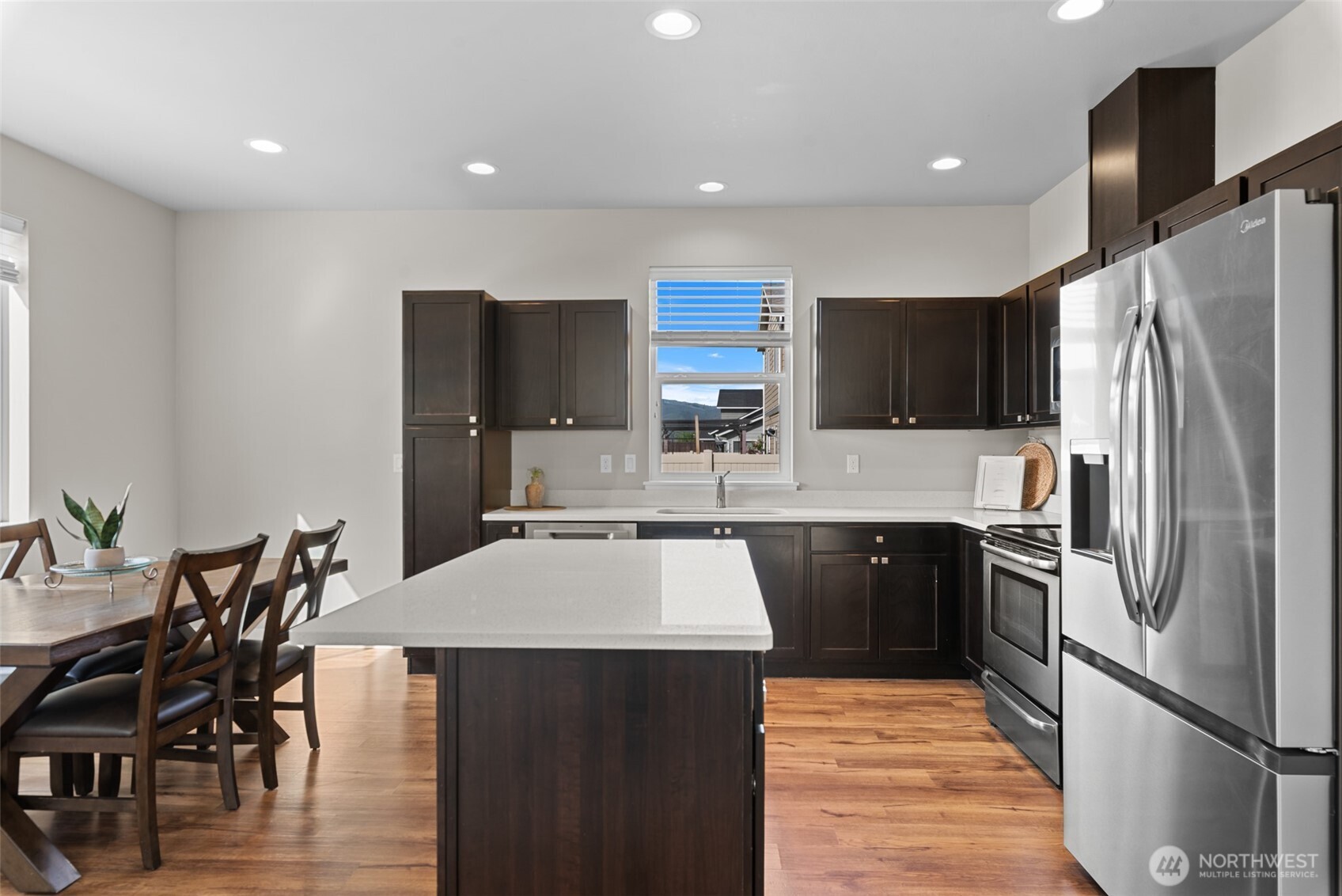 2250 SE Treat Street , East Wenatchee, WA 98802