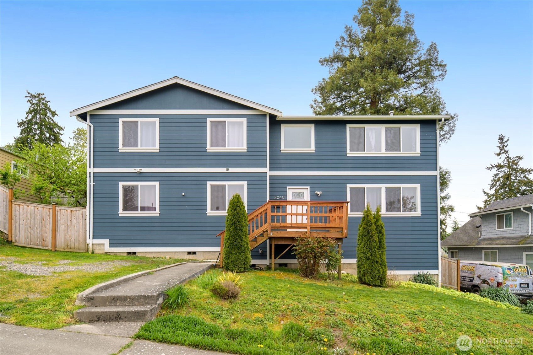 2040 E 34th Street , Tacoma, WA 98404