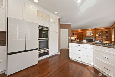 2636 259th Court SE, Sammamish, WA 98075 - Photo 15