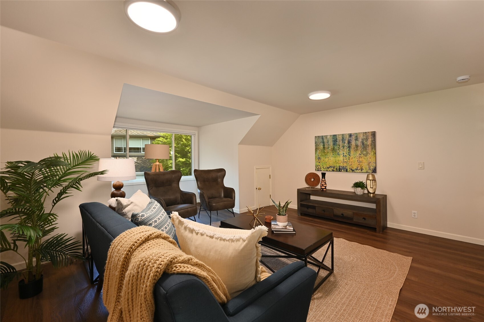 2636 259th Court SE, Sammamish, WA 98075