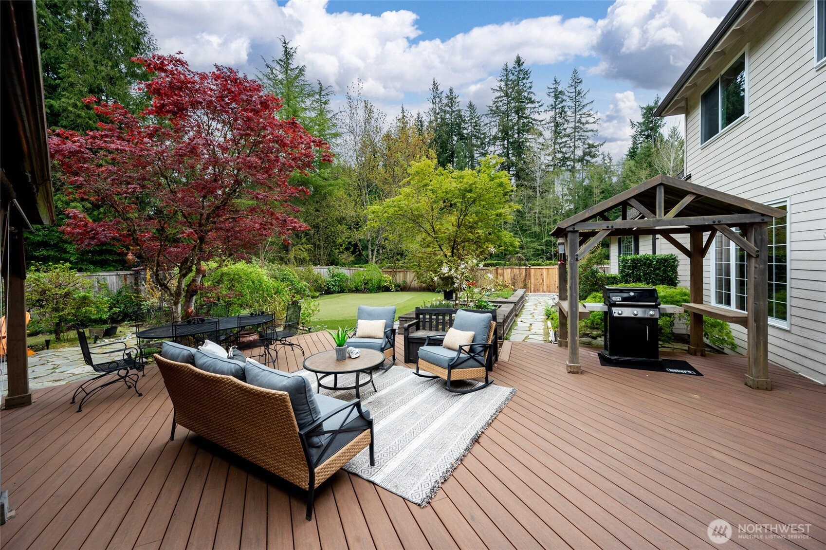 2636 259th Court SE, Sammamish, WA 98075