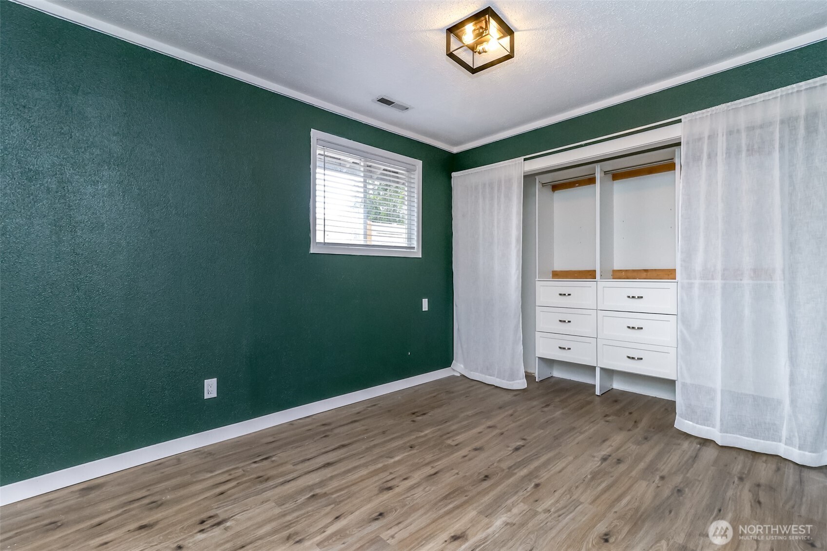 3015 Fredrickson Street , Enumclaw, WA 98022