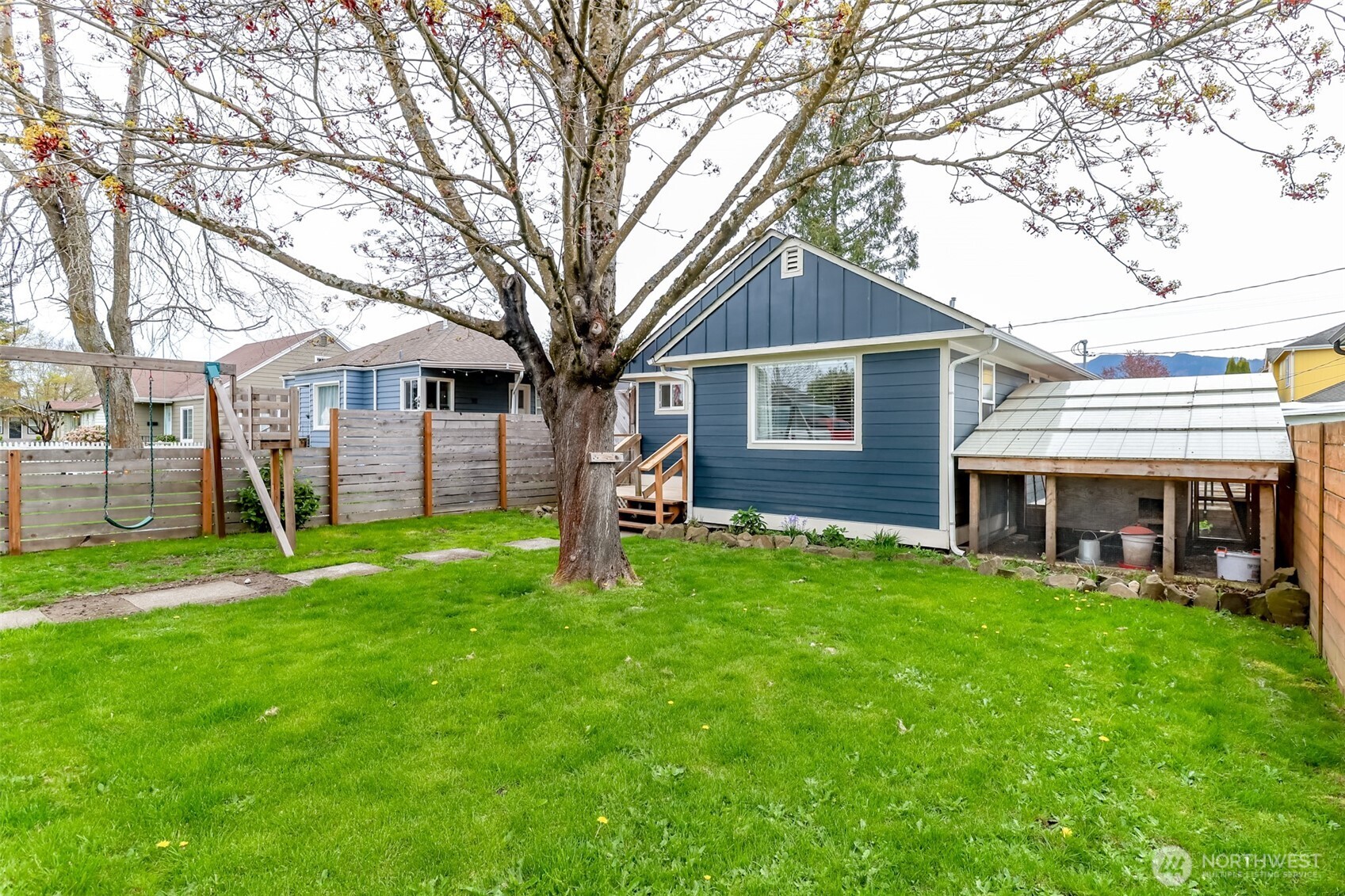 3015 Fredrickson Street , Enumclaw, WA 98022