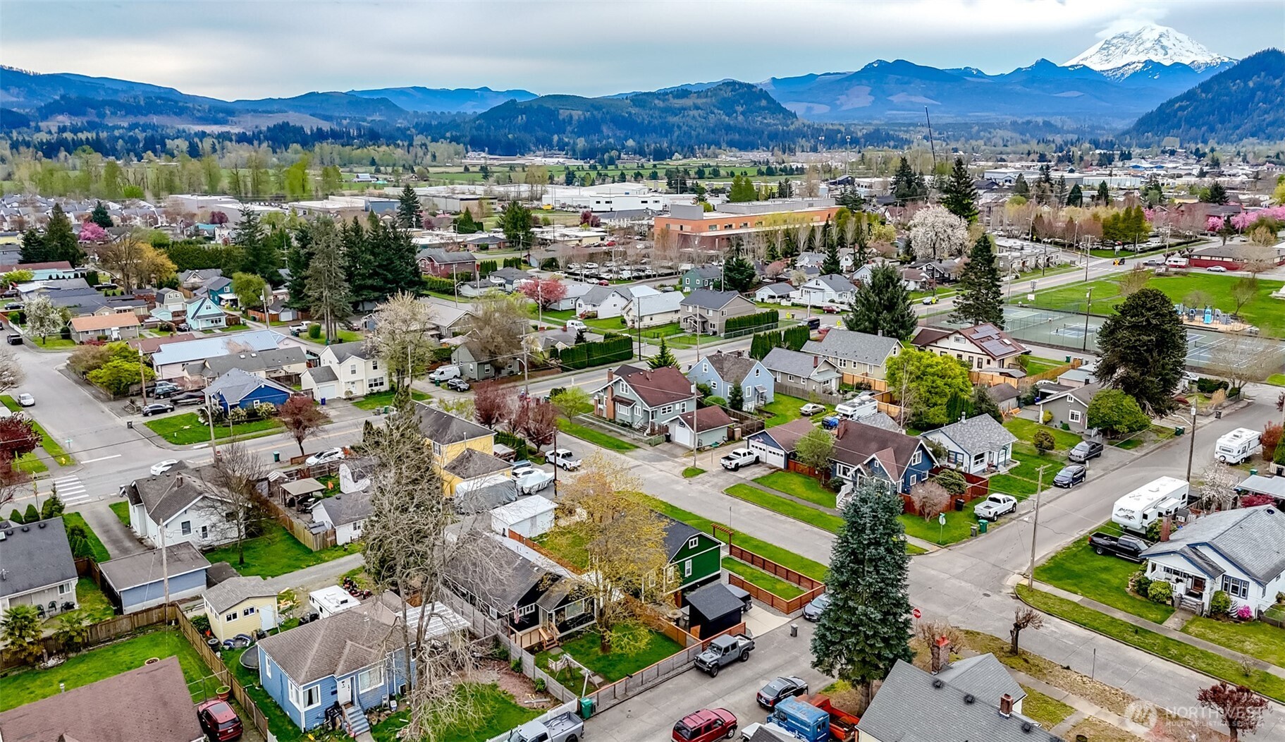 3015 Fredrickson Street , Enumclaw, WA 98022