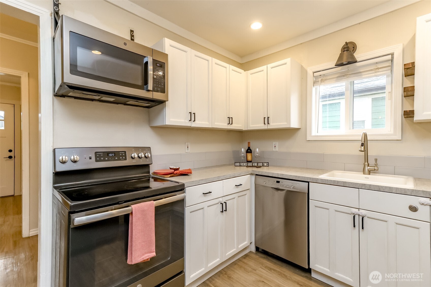 3015 Fredrickson Street , Enumclaw, WA 98022