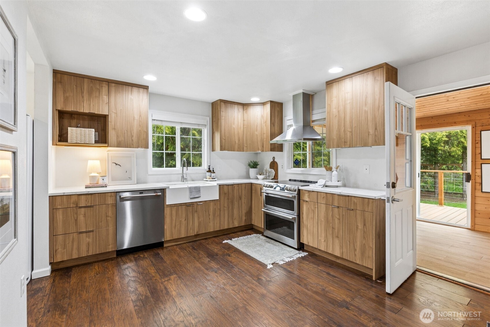 10203 McKinley Avenue E, Tacoma, WA 98445