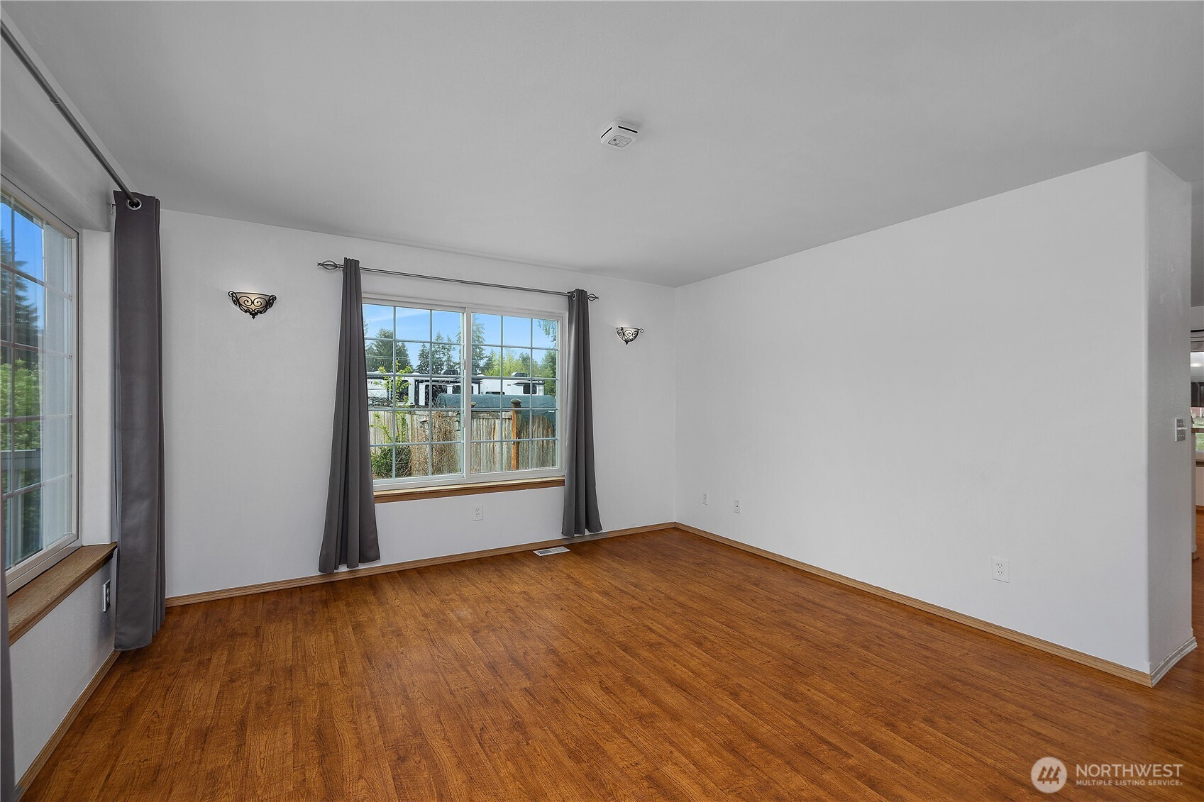 7606 187th Avenue SW, Rochester, WA 98579