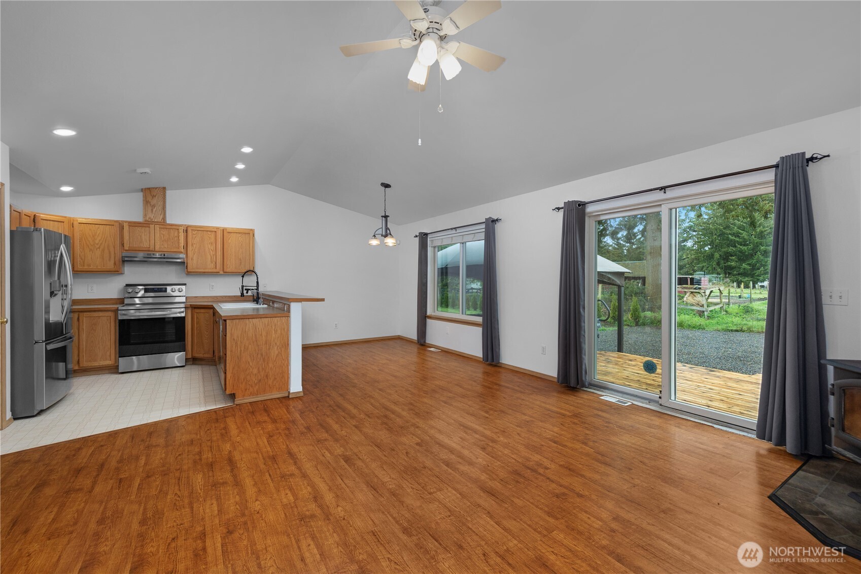 7606 187th Avenue SW, Rochester, WA 98579