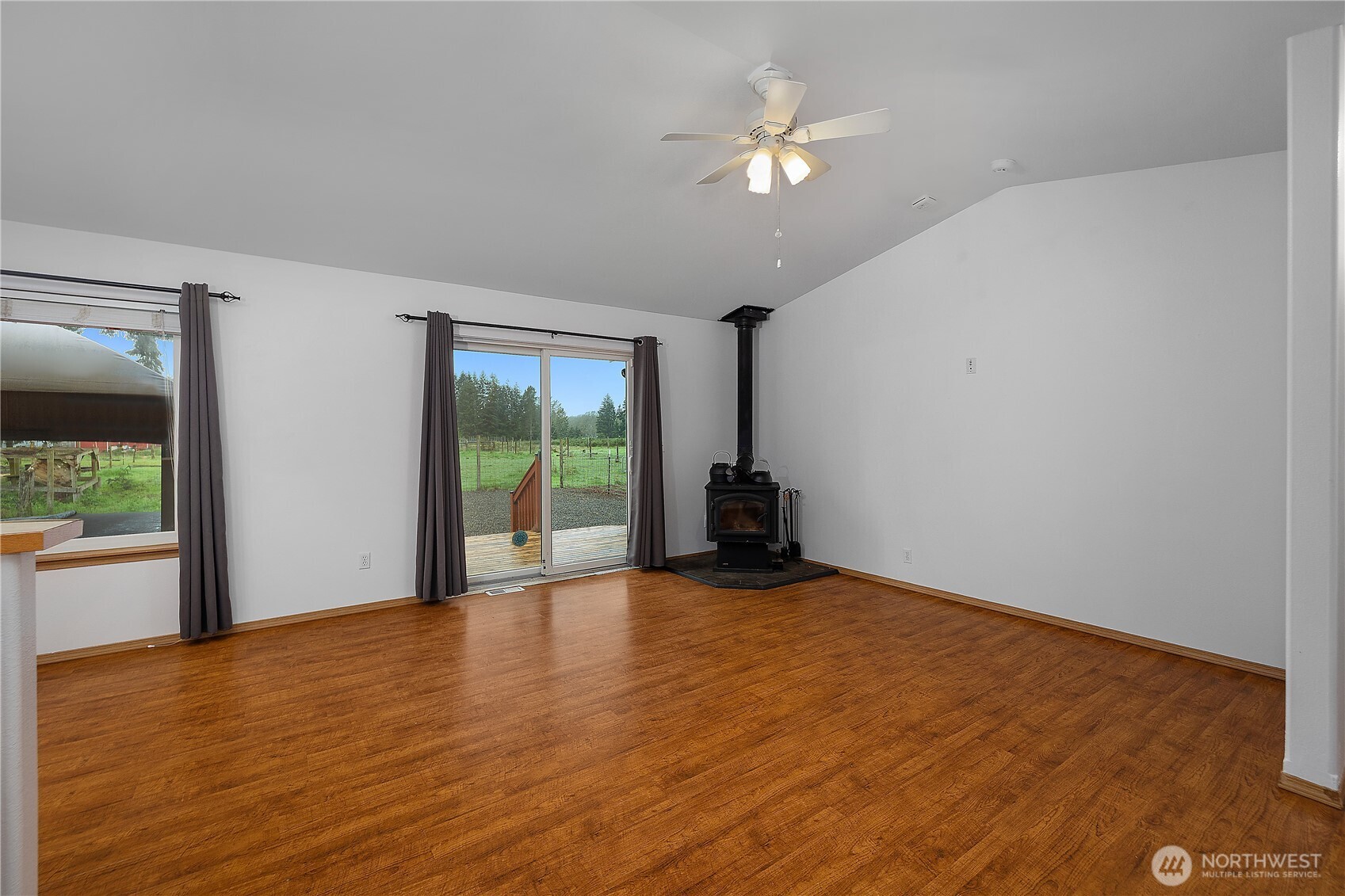 7606 187th Avenue SW, Rochester, WA 98579