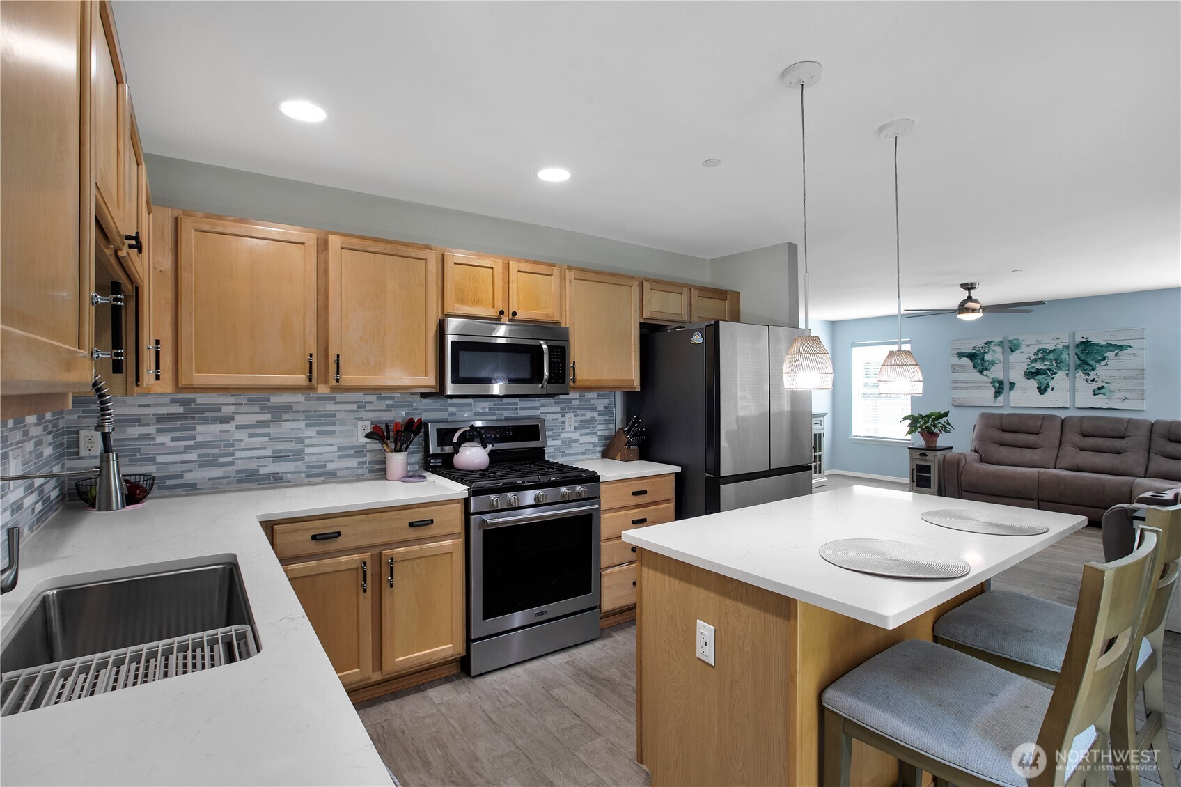 1521 Sinclair Drive , Dupont, WA 98327