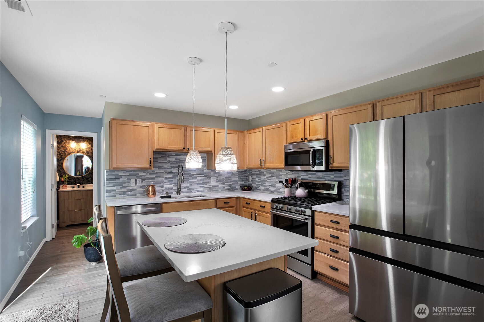 1521 Sinclair Drive , Dupont, WA 98327