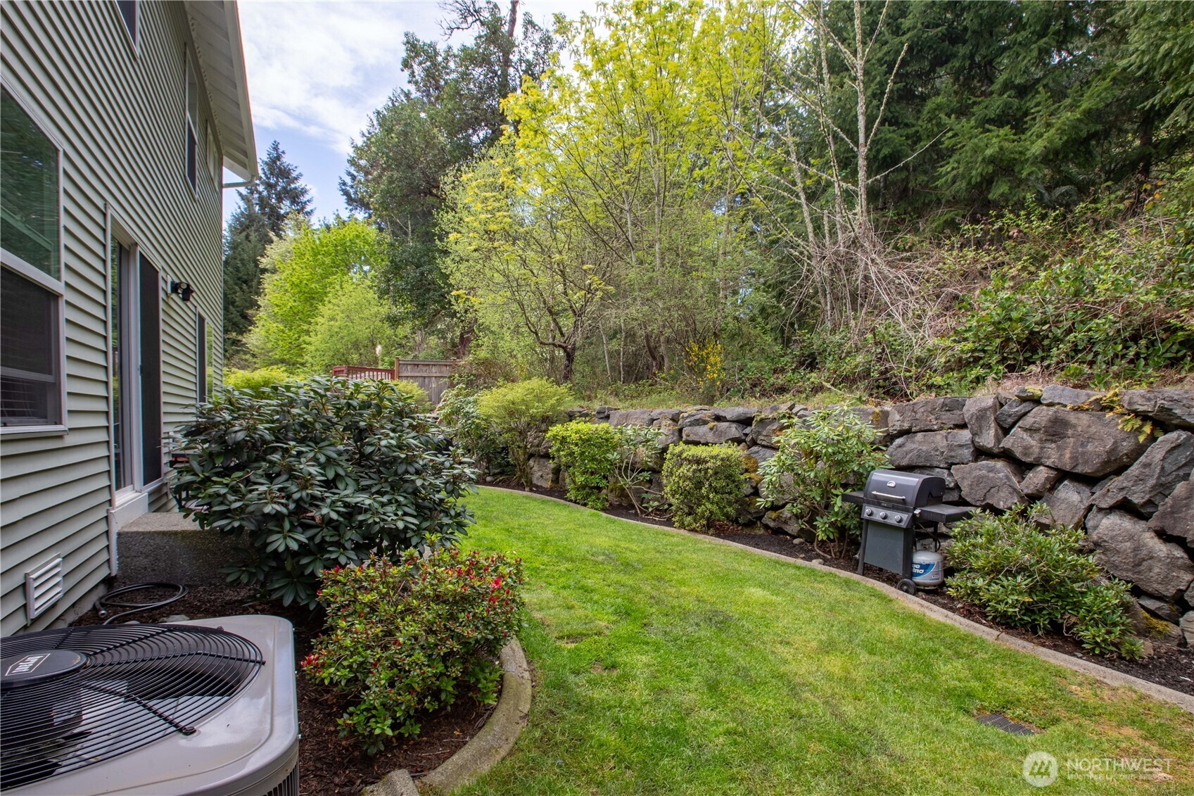 1521 Sinclair Drive , Dupont, WA 98327