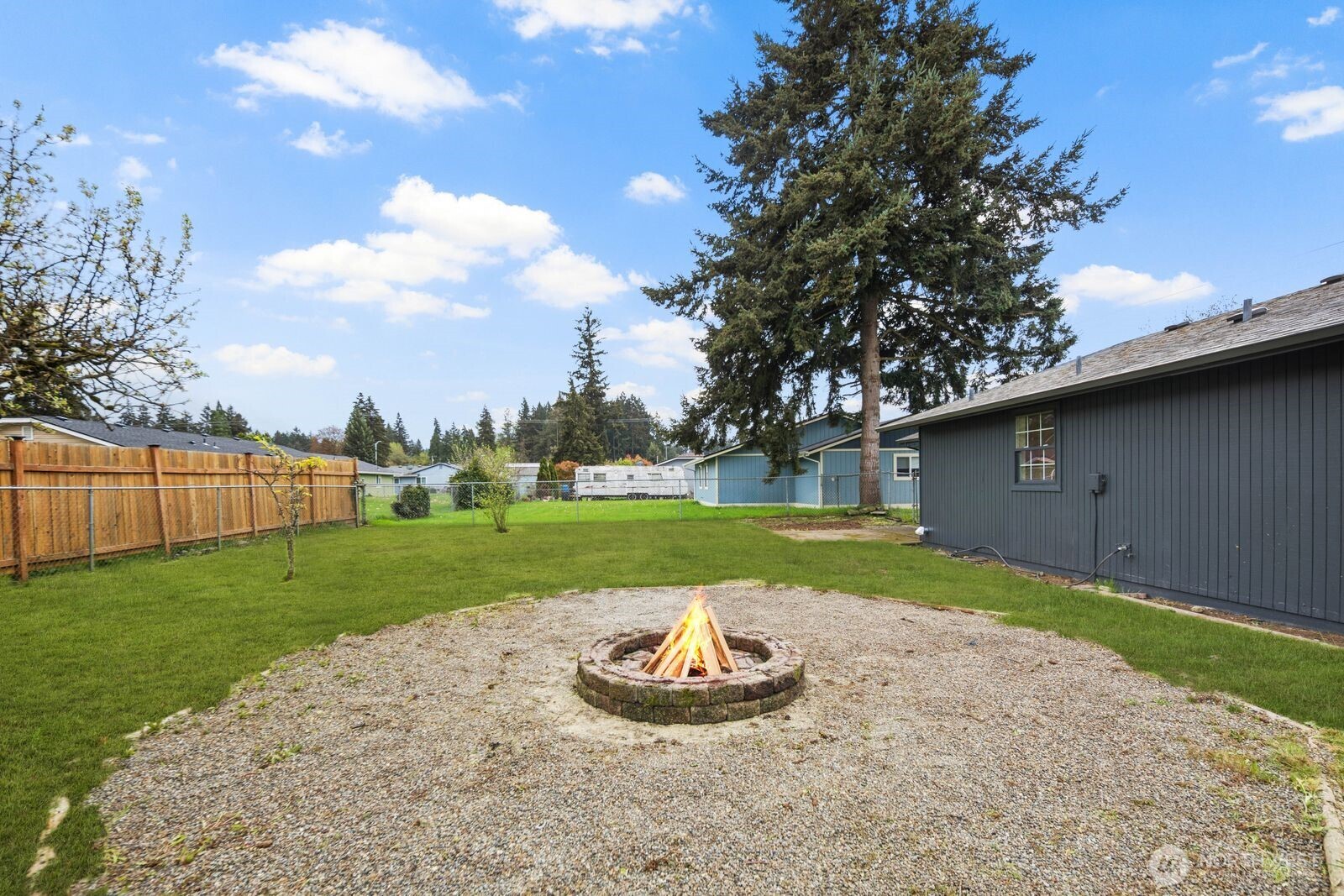 17415 6th Avenue E, Spanaway, WA 98387-7827