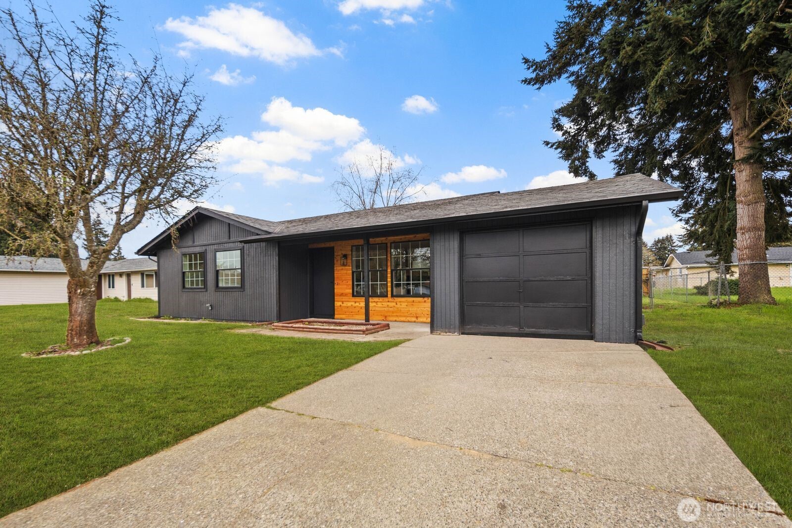 17415 6th Avenue E, Spanaway, WA 98387-7827
