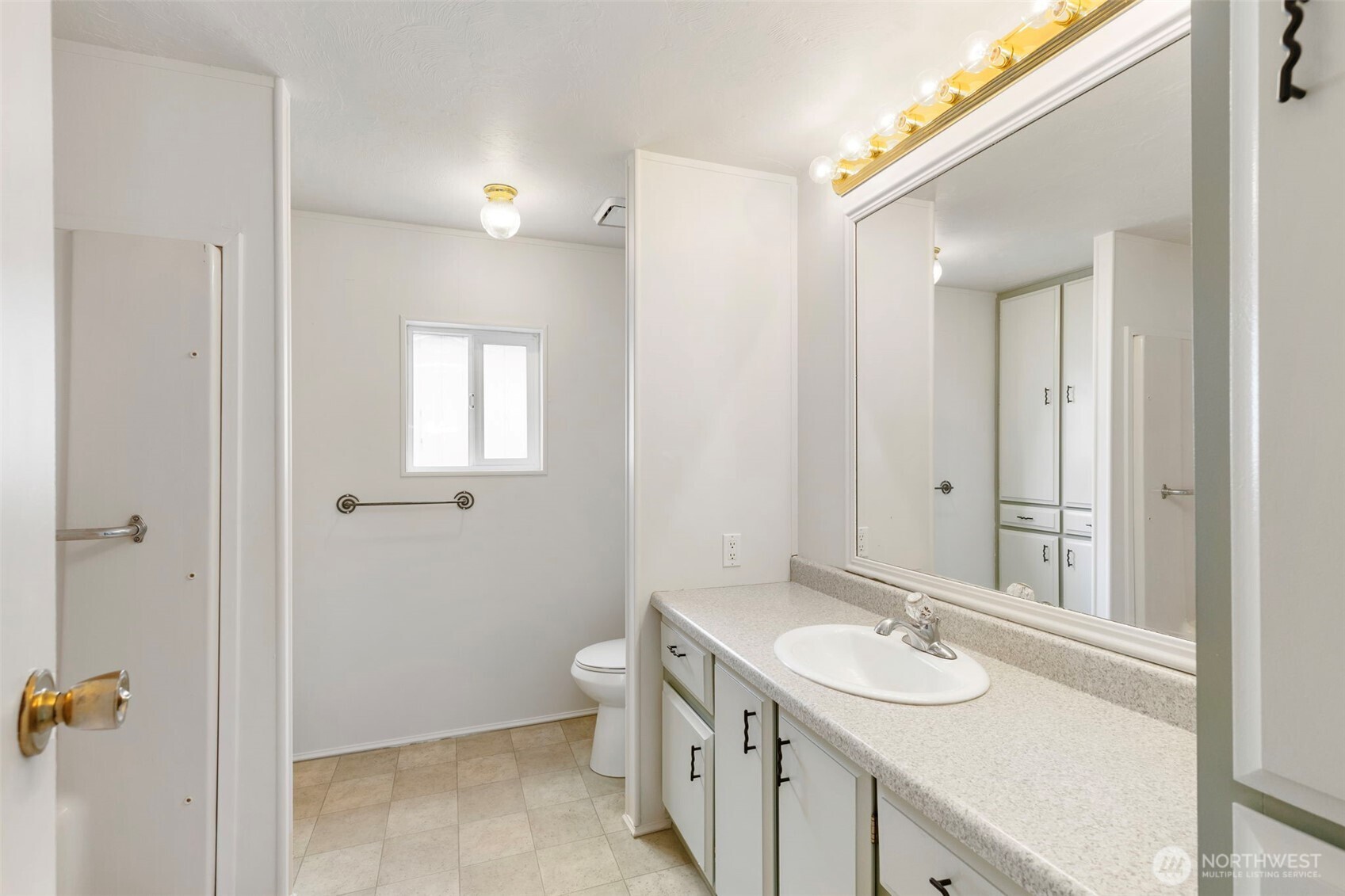 1754 NE Mesford Road #38, Poulsbo, WA 98370