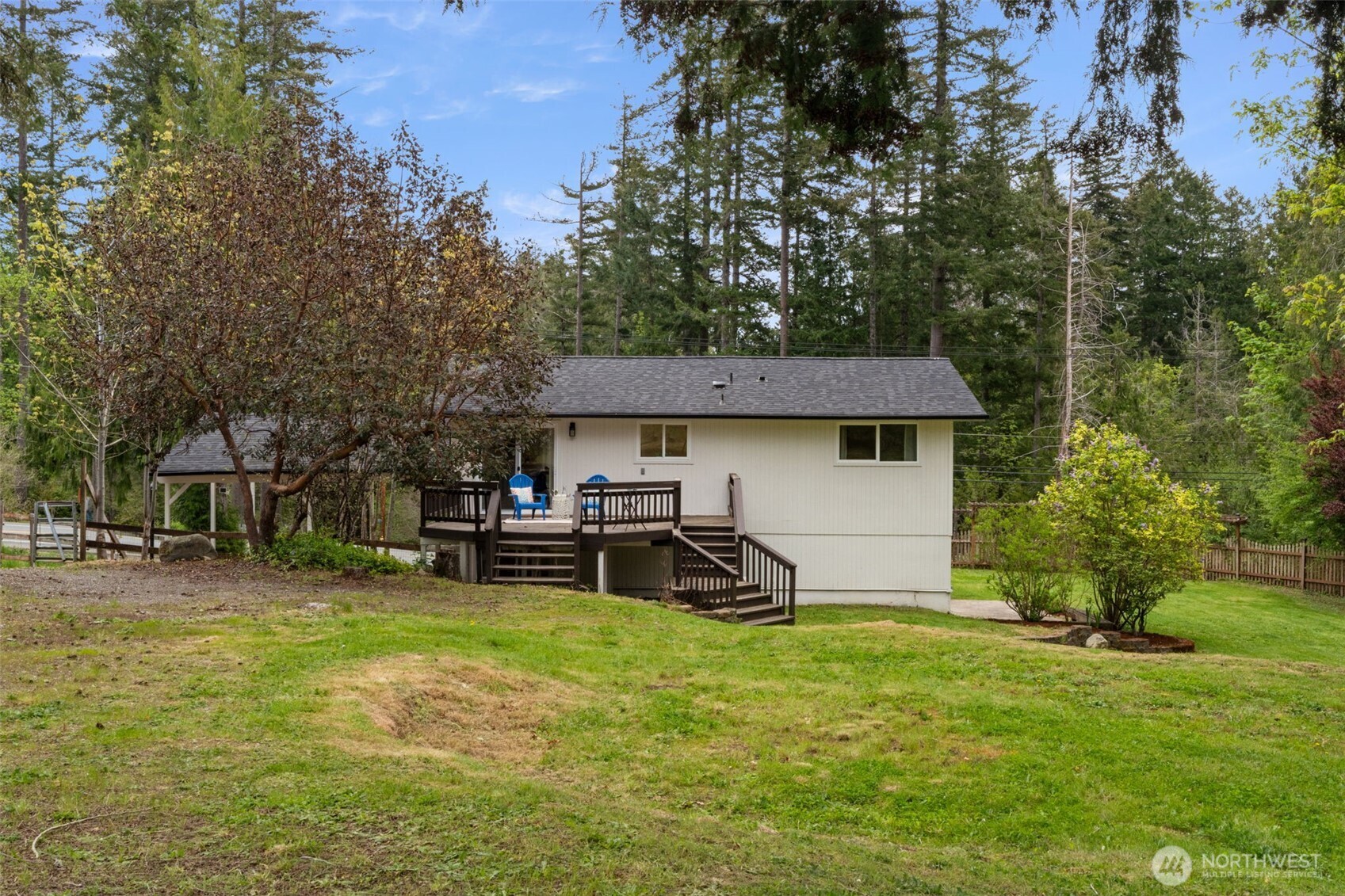 4631 E Grapeview Loop Road , Allyn, WA 98524