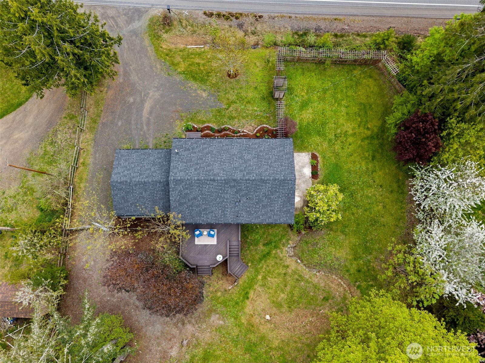 4631 E Grapeview Loop Road , Allyn, WA 98524