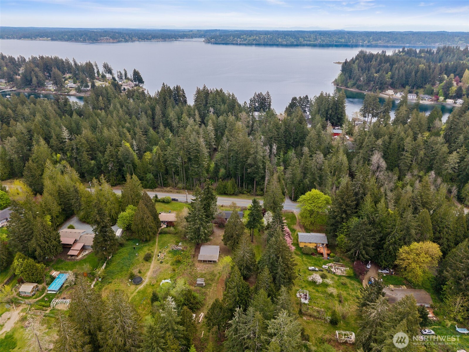 4631 E Grapeview Loop Road , Allyn, WA 98524