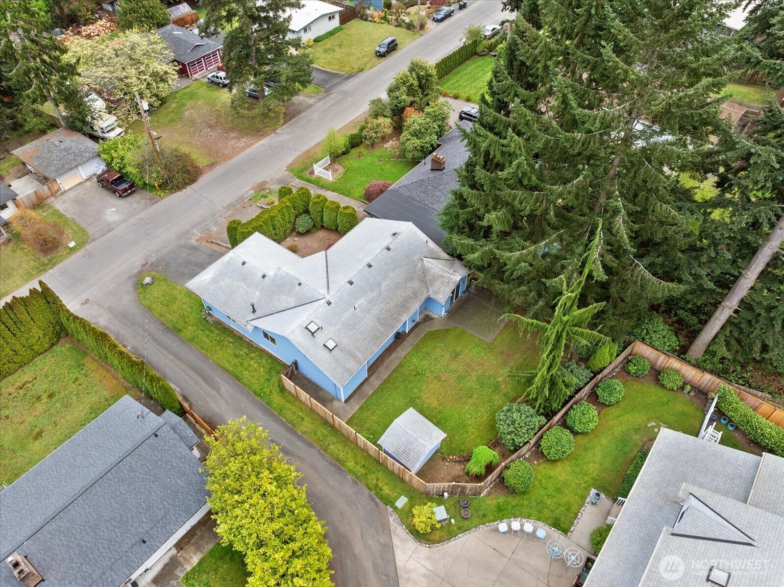 7118 Highland Drive , Everett, WA 98203-5731