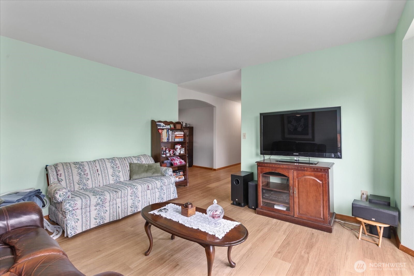 7118 Highland Drive , Everett, WA 98203-5731