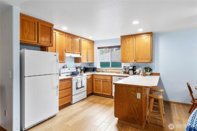 7118 Highland Drive , Everett, WA 98203-5731 - Photo 8