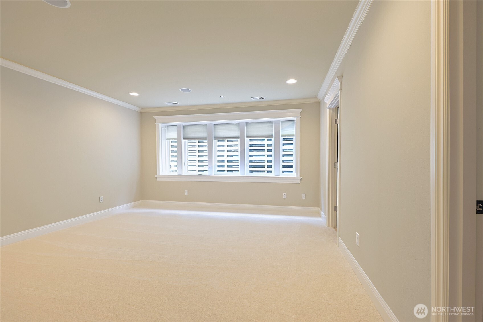 7661 NE 14th Street , Medina, WA 98039