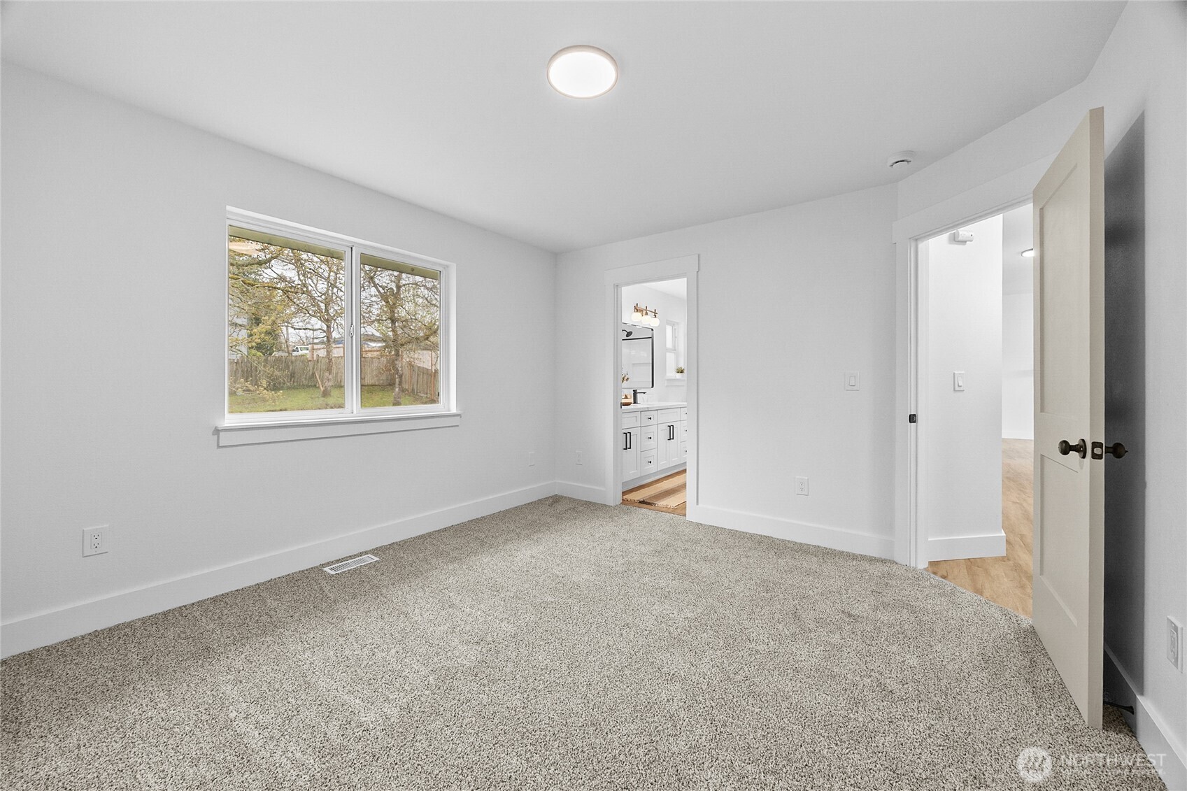 6930 S Monroe Street , Tacoma, WA 98409