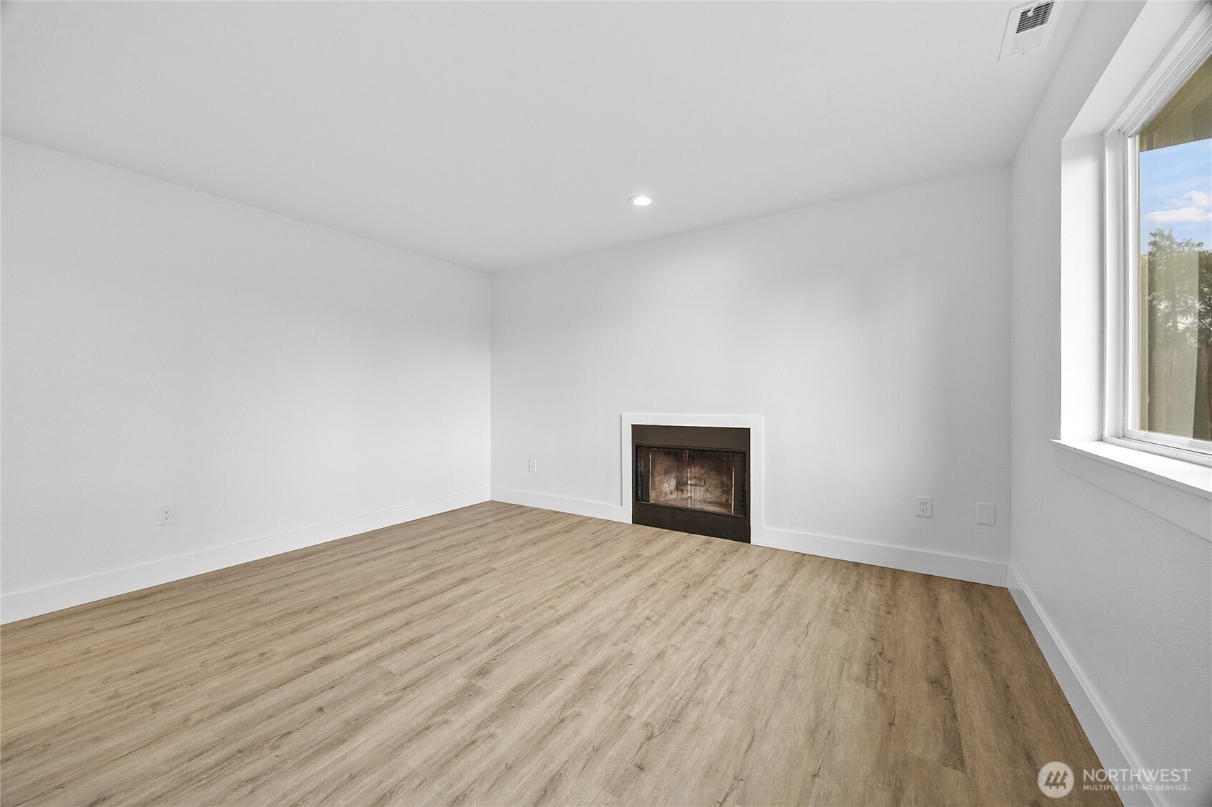 6930 S Monroe Street , Tacoma, WA 98409