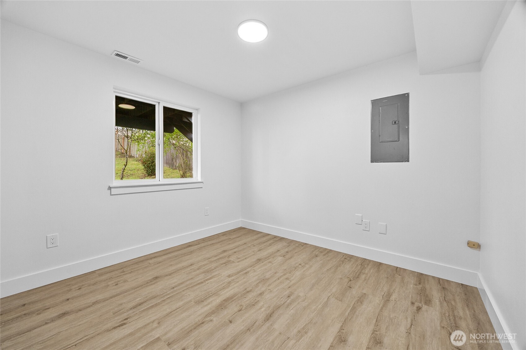 6930 S Monroe Street , Tacoma, WA 98409
