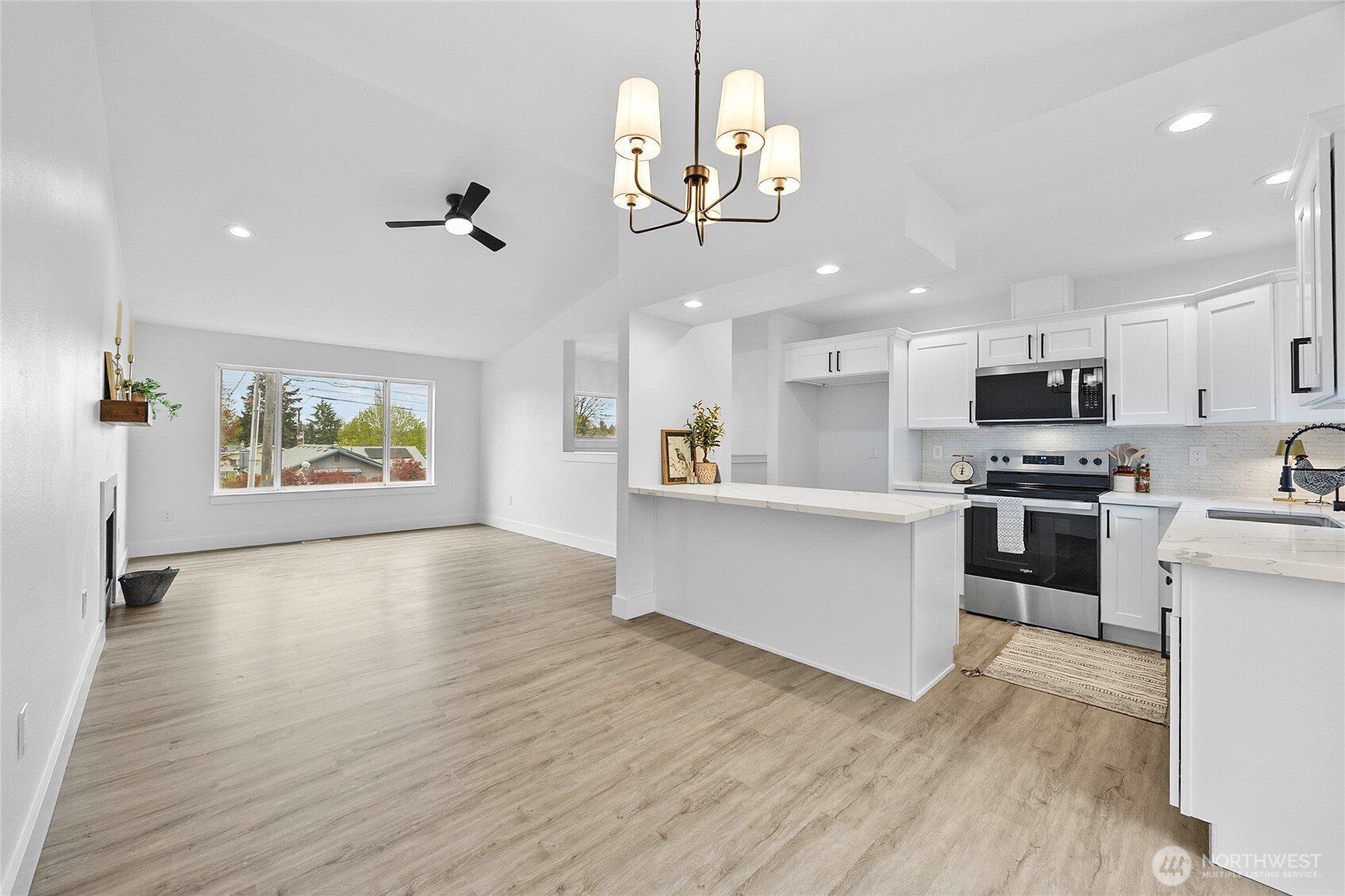6930 S Monroe Street , Tacoma, WA 98409