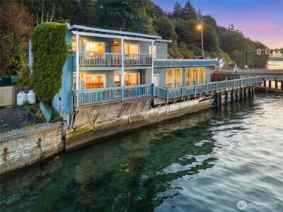 10824 Vashon Highway SW, Vashon, WA 98070