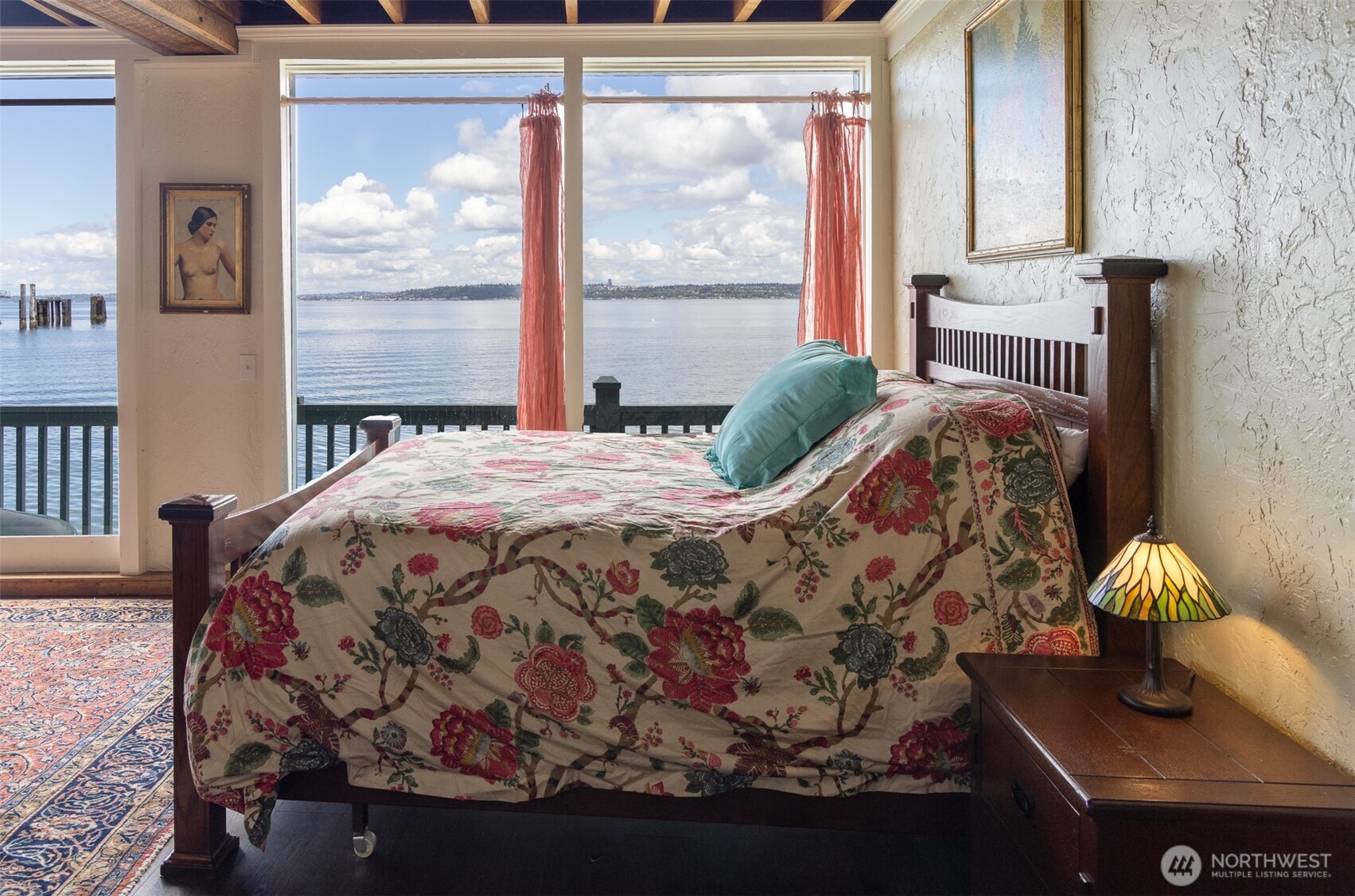 10824 Vashon Highway SW, Vashon, WA 98070