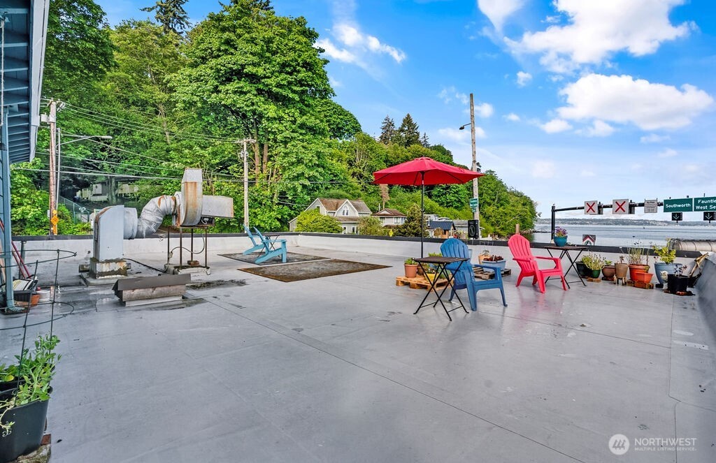 10824 Vashon Highway SW, Vashon, WA 98070