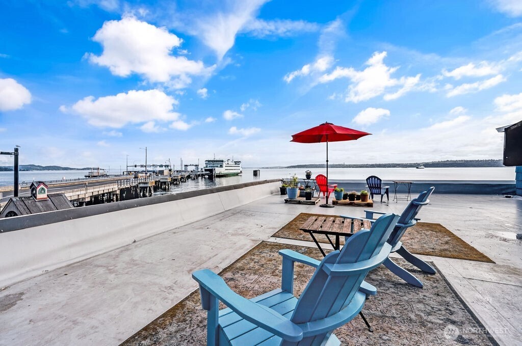 10824 Vashon Highway SW, Vashon, WA 98070