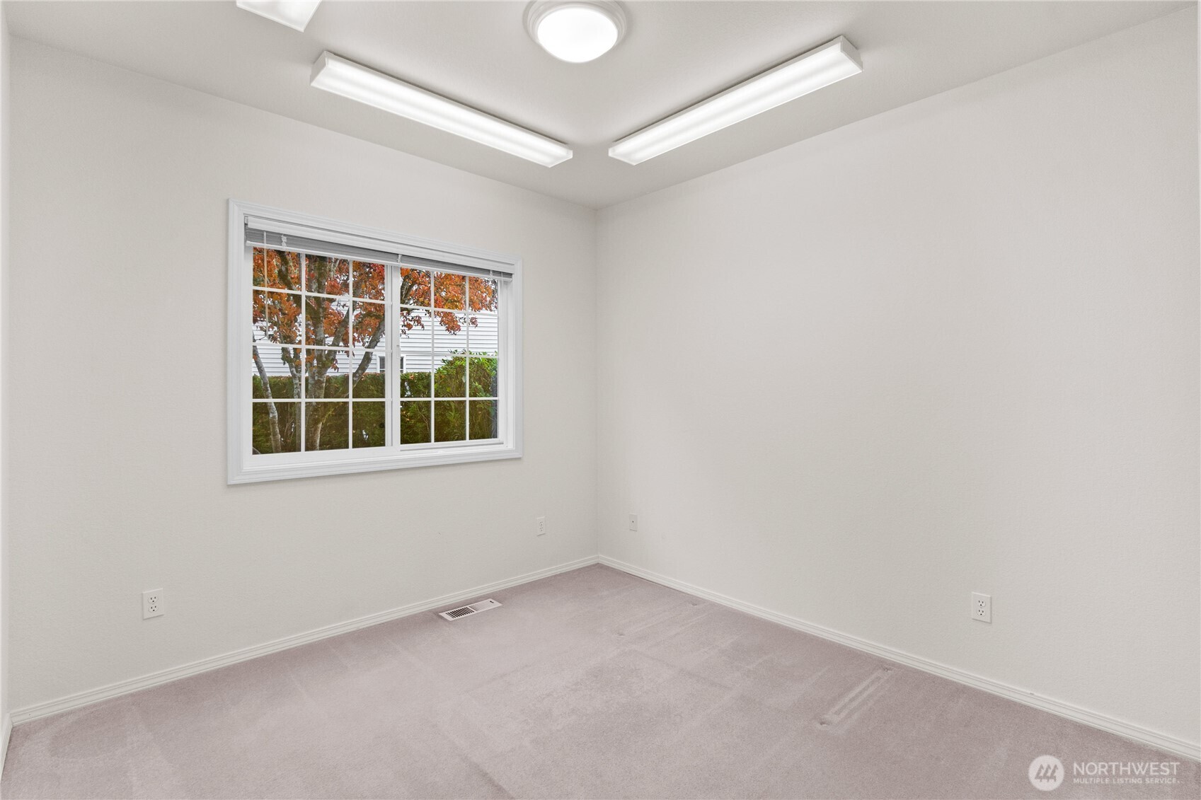 4716 Stratford Lane SE, Olympia, WA 98501