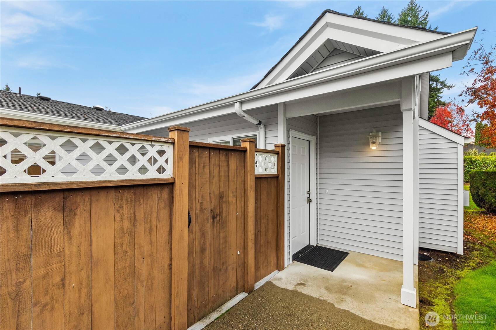 4716 Stratford Lane SE, Olympia, WA 98501